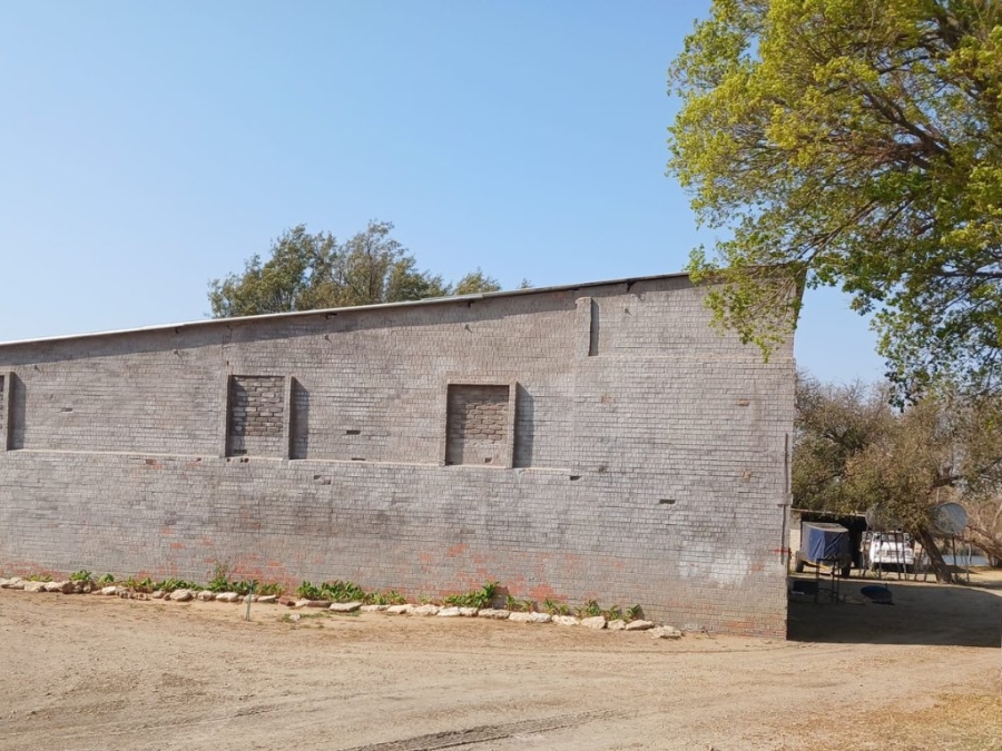 Commercial Property for Sale in Douglas Rural Northern Cape
